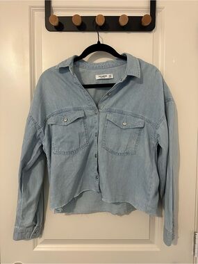 Pull&Bear Light Blue Cropped Button-Front Denim Shirt